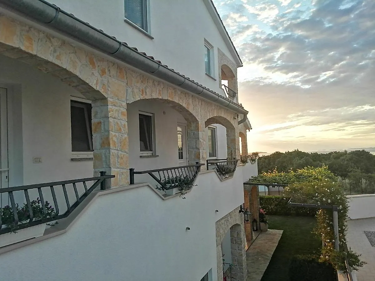 Apartments Tina Pula