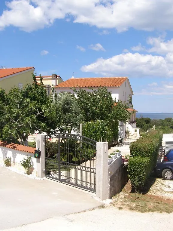 Apartments Tina Pula Croatia